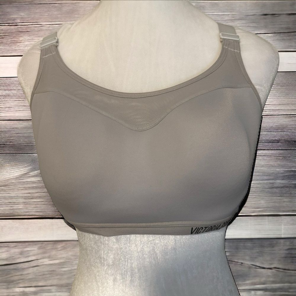 Victoria Sport Lightweight By Victoria's Secret Gray Adjustable Bra Size 34D/D75